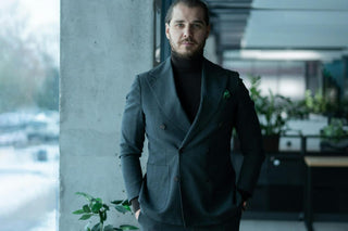 Dlaczego warto mieć marynarkę dwurzędową w swojej garderobie?